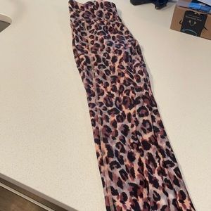 Leopard print leggings